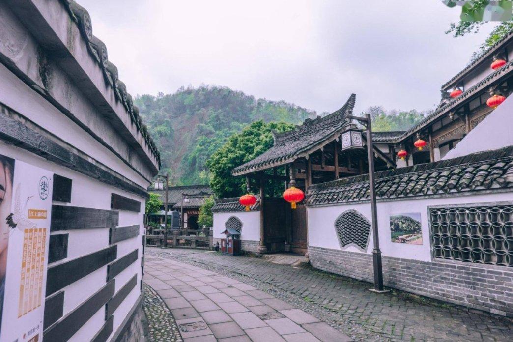 CIES球员争顶能力排行：范迪克第一，金玟哉第二